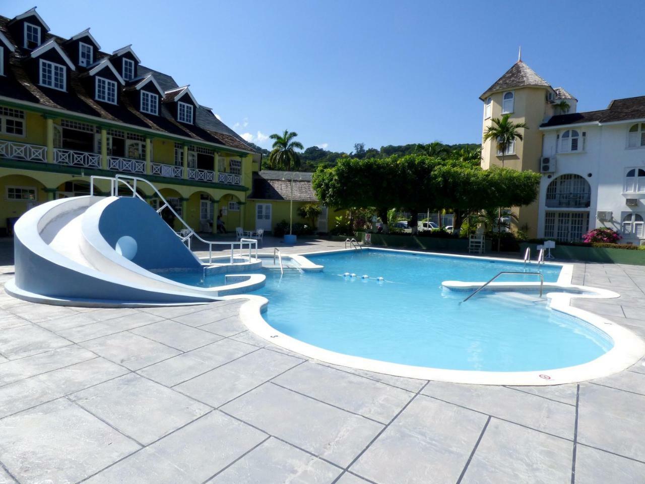 Beach One Bedroom Suite A17 Ocho Rios Exterior photo